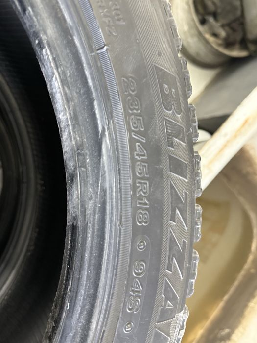 Шины Bridgestone 235/45/18
