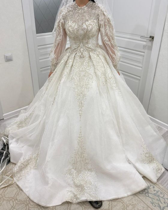 Платье в отличном состоянии