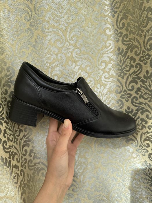 НОВЫЕ стильные лоферы!!!СРОЧНО продам!!!