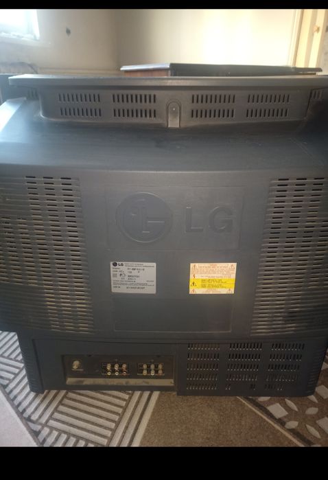Телевизор LG б/у диагональ 72