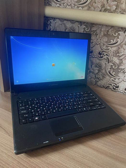 Ноутбук eMachines 14’’ AMD E300 2ядра/3gb/hdd 160gb