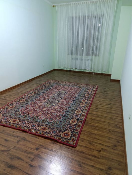 Toshkent viloyati Nurafshon shaxri (Tuytepa) 3 xonali uy ijaraga ber.