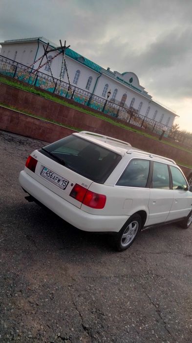 Продам Ауди А6 С4