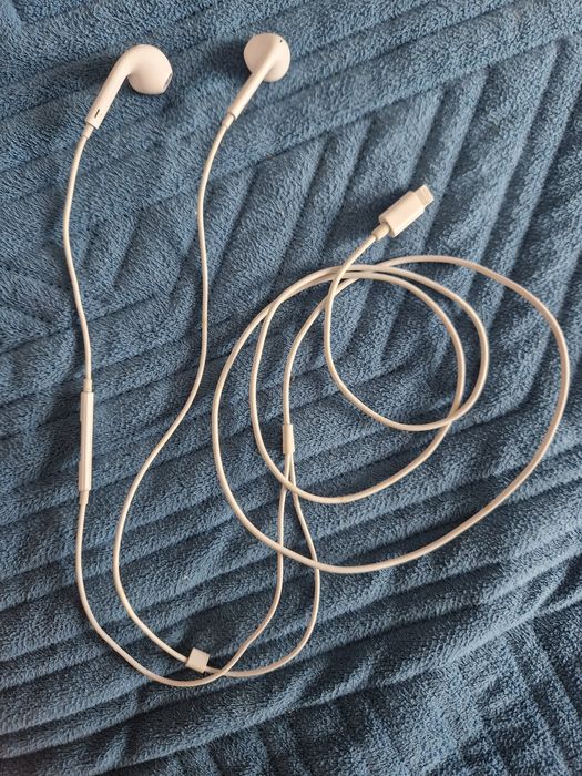 Проводные наушники iphone Lightning