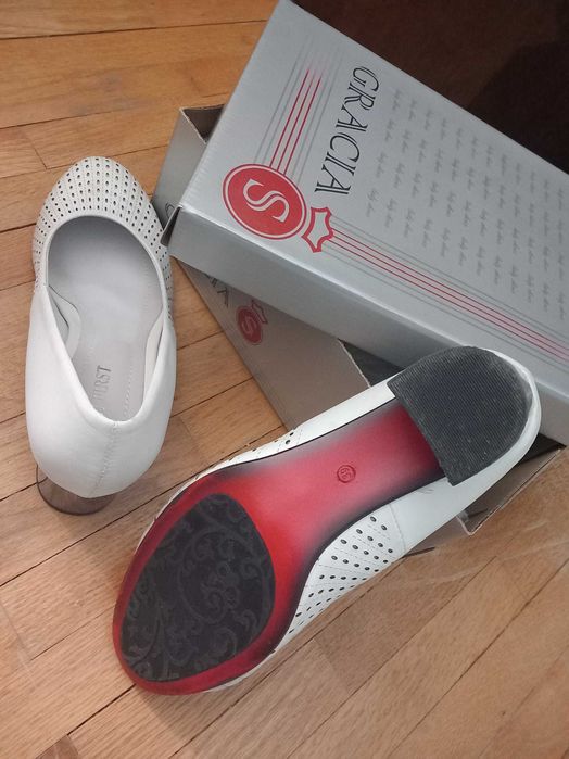 Обувки от естествена кожа