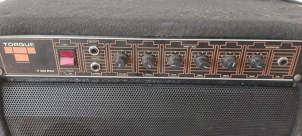 Vând o boxă amplificata Torqie