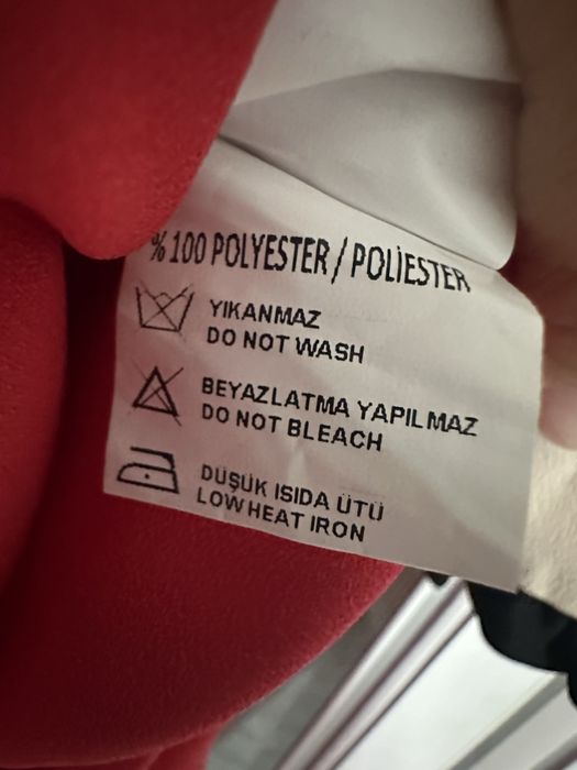 Шикарное красное платье