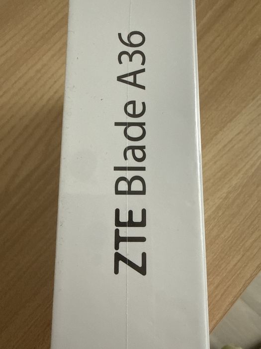 Продам телефон новый А 36