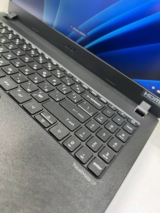 Acer Travel Mate core i5-12