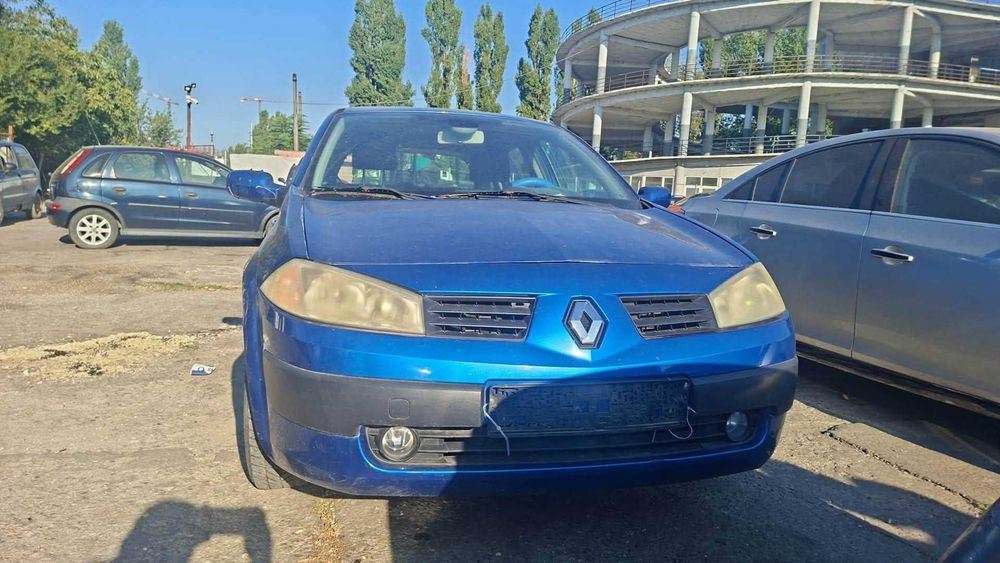Dezmembrez Renault Megane 2 HB 1.6 BENZINA 16 Valve Din 2005 - KM4-T7