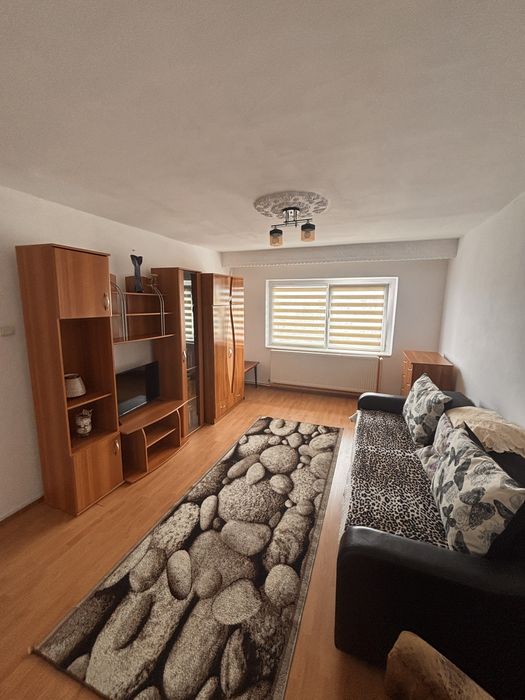 Apartament 2 camere de inchiriat- termen lung