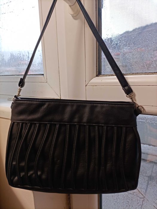 Дамска чанта черна