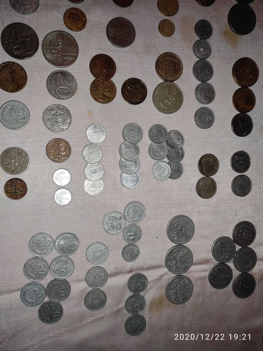Монеты импортные. .