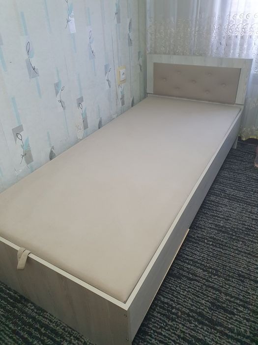 Кровать одноместный