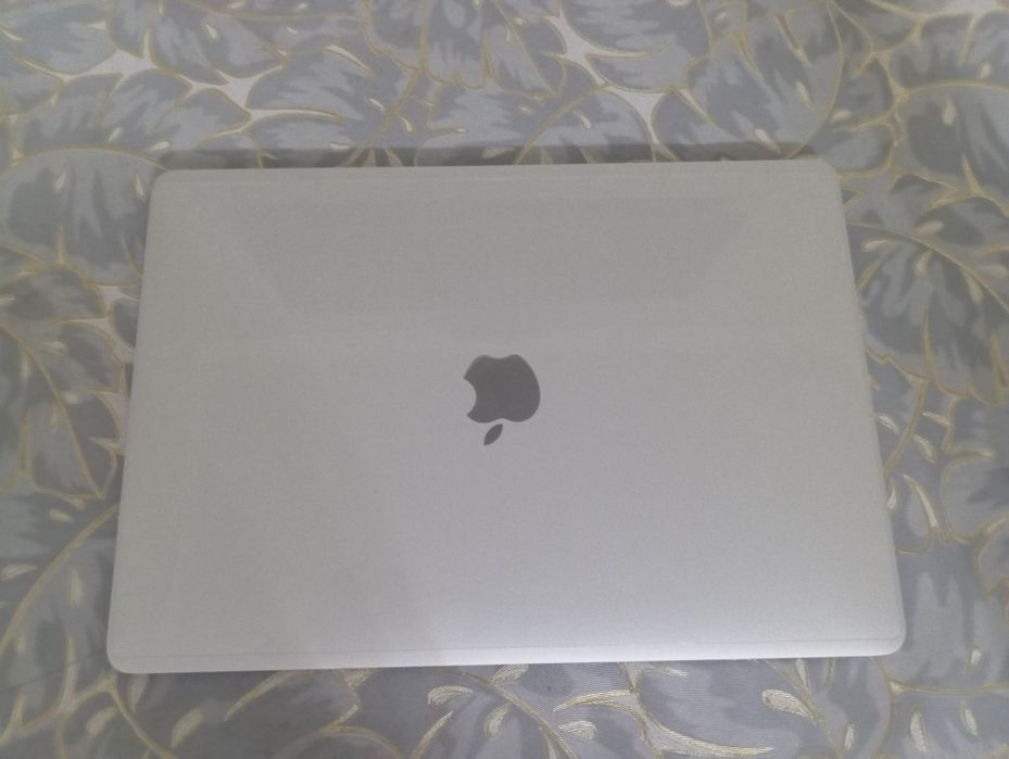Macbook pro 2017 13 inch makbuk