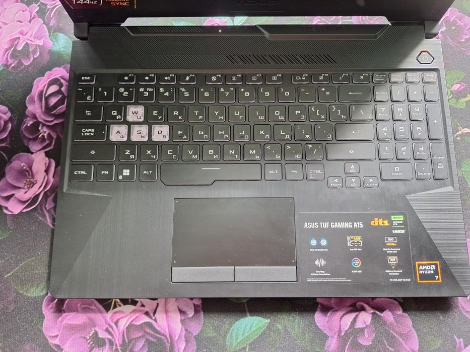 Продаю игровой ноутбук ASUS