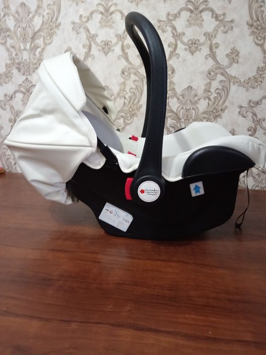 Bolalar avto kreslosi