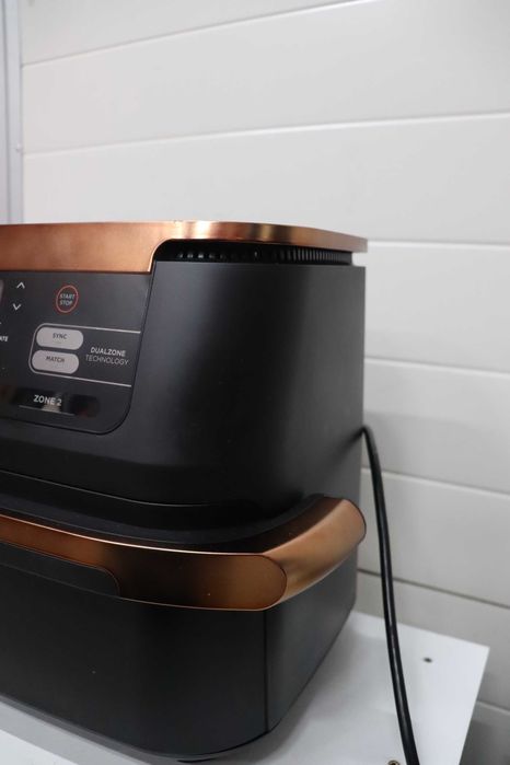 Двузонов фритюрник с горещ въздух Ninja Foodi FlexDrawer 10,4L, ЛЕК ДЕФЕКТ