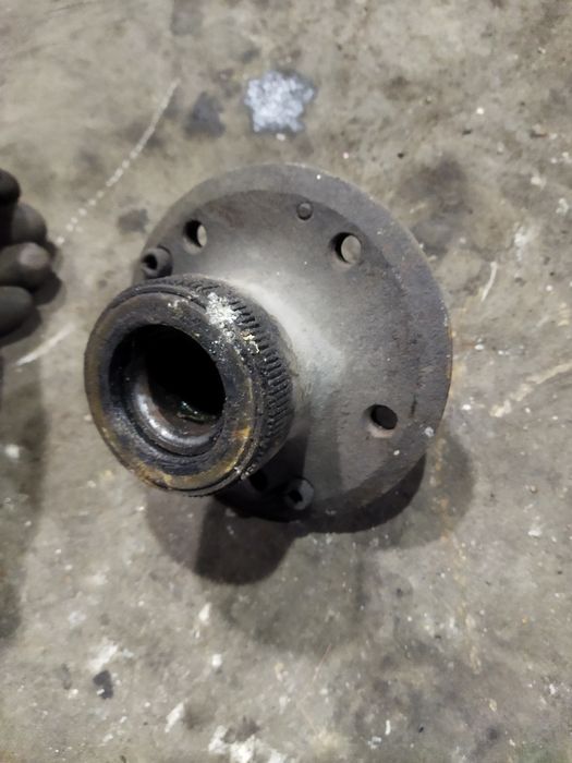 Запчасти Мерседес 124