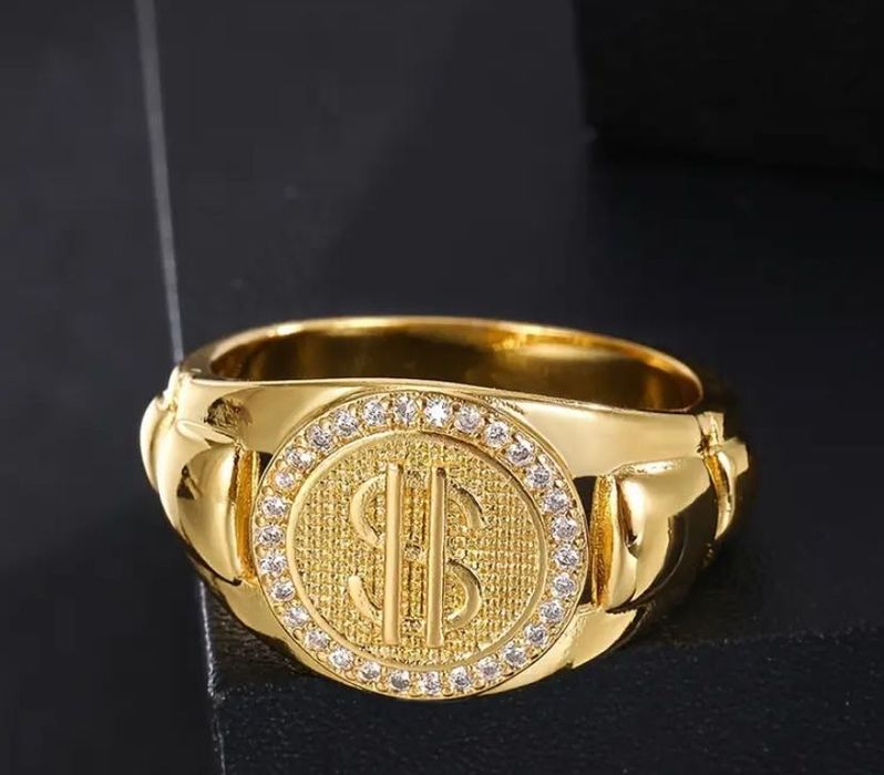 Уникален златист пръстен от медицинска стомана