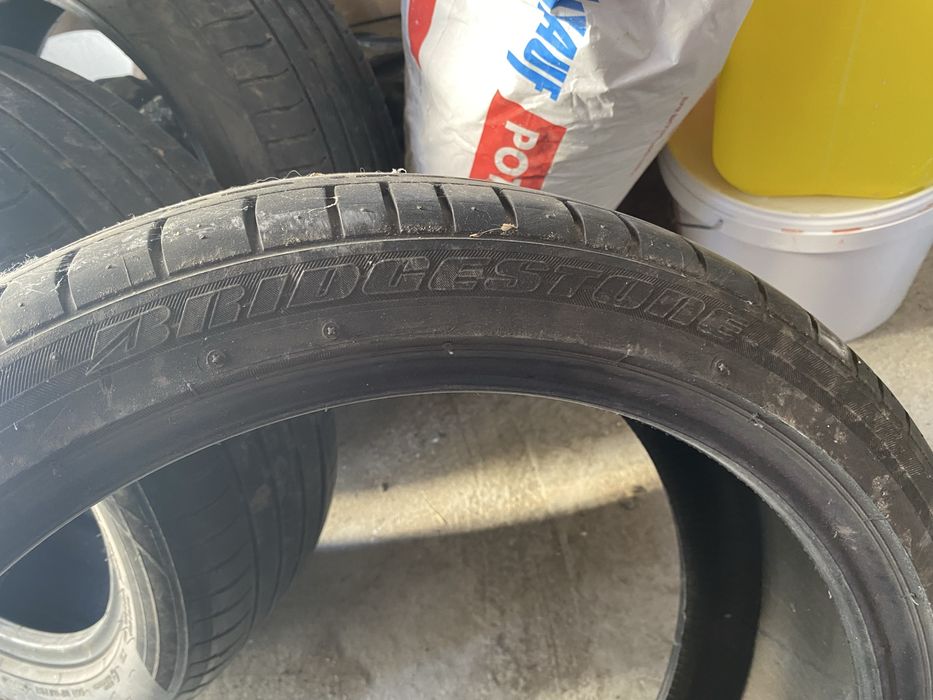 Шина покрышка 225/40/R19