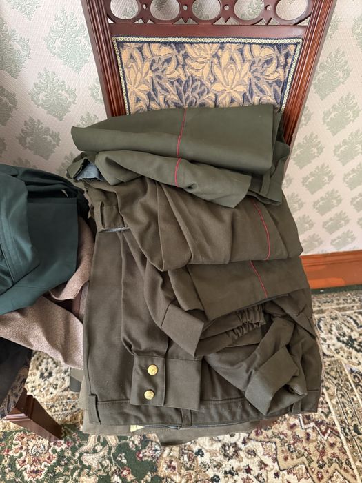 Форма военная, пальто, брюки