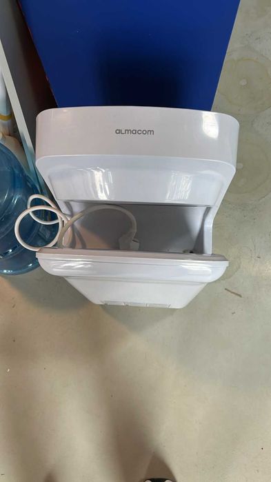 Сушилка для рук ALMACOM