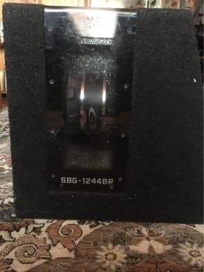 Subwoofer Alpine + amplificator Alpine + cabluri