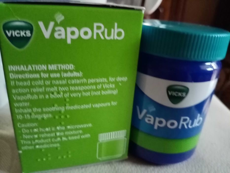 VICKS VapoRub - 100 g  / 50 g