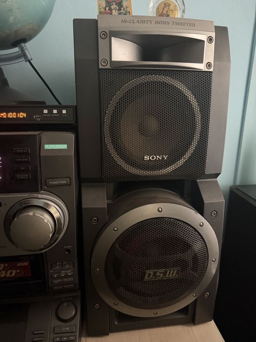 Продавам Sony LBT-LX9AV