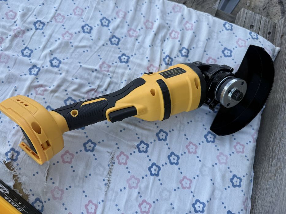 Продам электроинструменты DeWALT