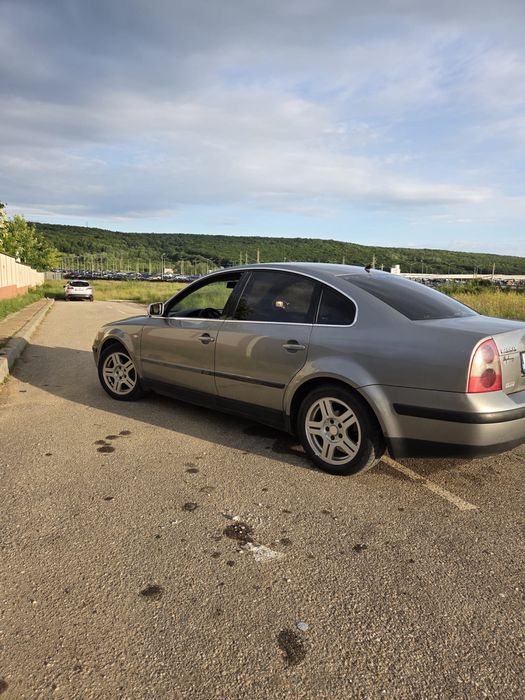 VOLKSWAGEN Passat 2003 — imagine 2