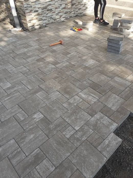 Montaj pavaje, borduri, alei, rigole...