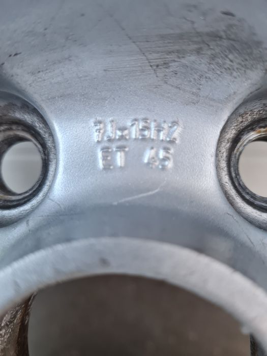 Оригинални джанти за ФОЛСВАГЕН VW R15 5x112 ET45 7J