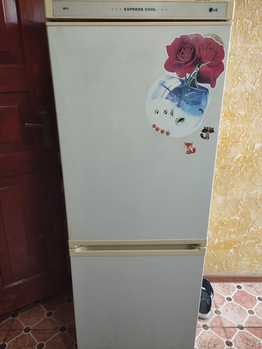 Продается Холодильник