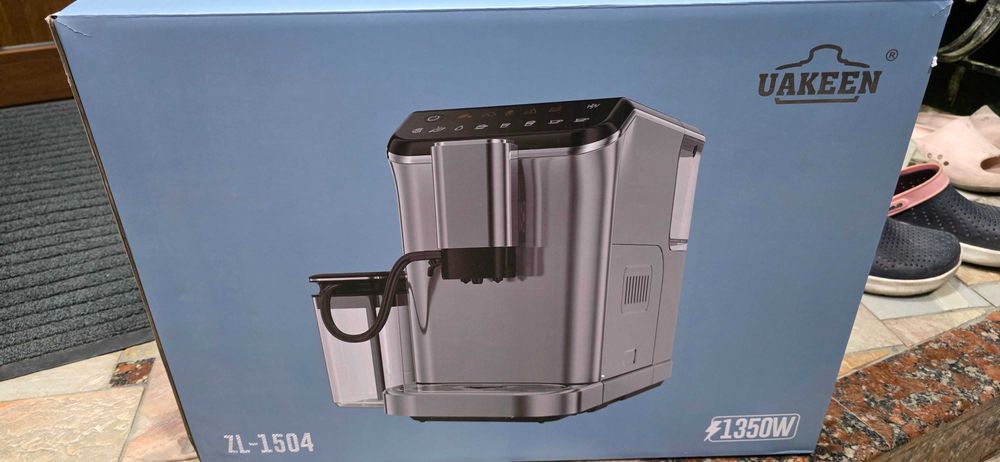Продаётся кофе машина / аппарат Uakeen ZL-1504
