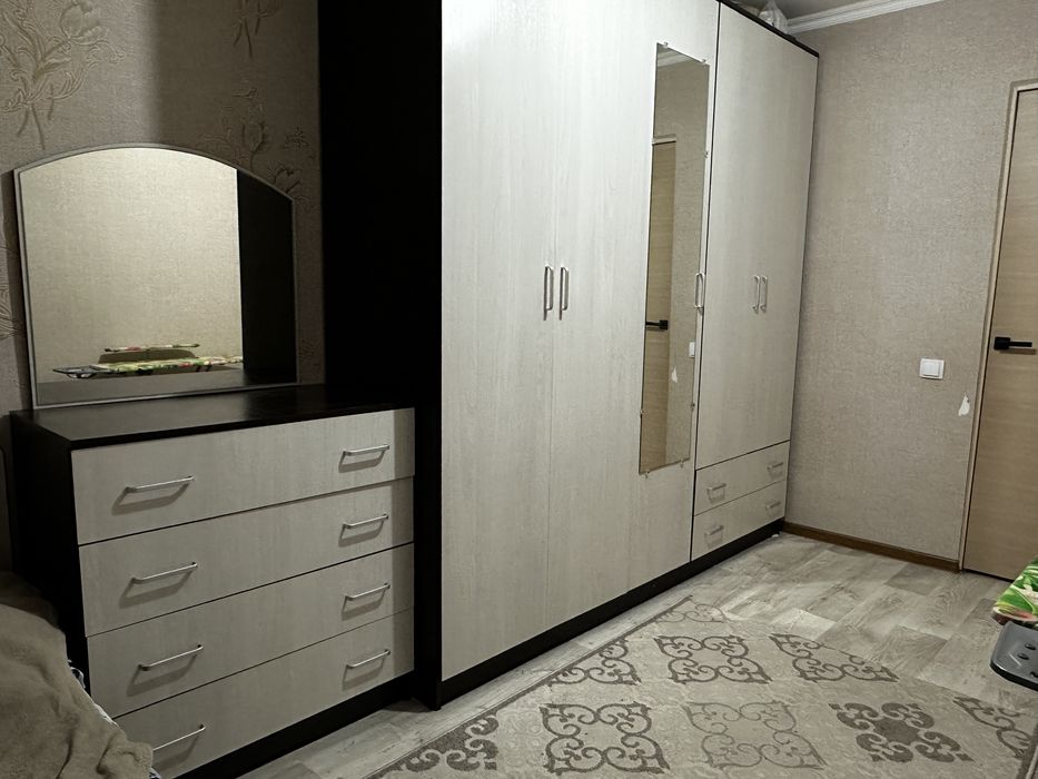 3 бөлмелі пәтер (шұғыл )сатылады