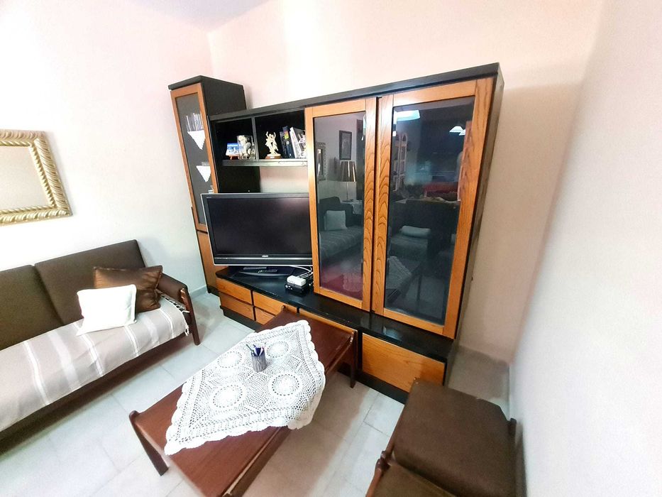 Продава с площ 85 м2 и двор 508 м2 в Паралия Врасна, Гърция