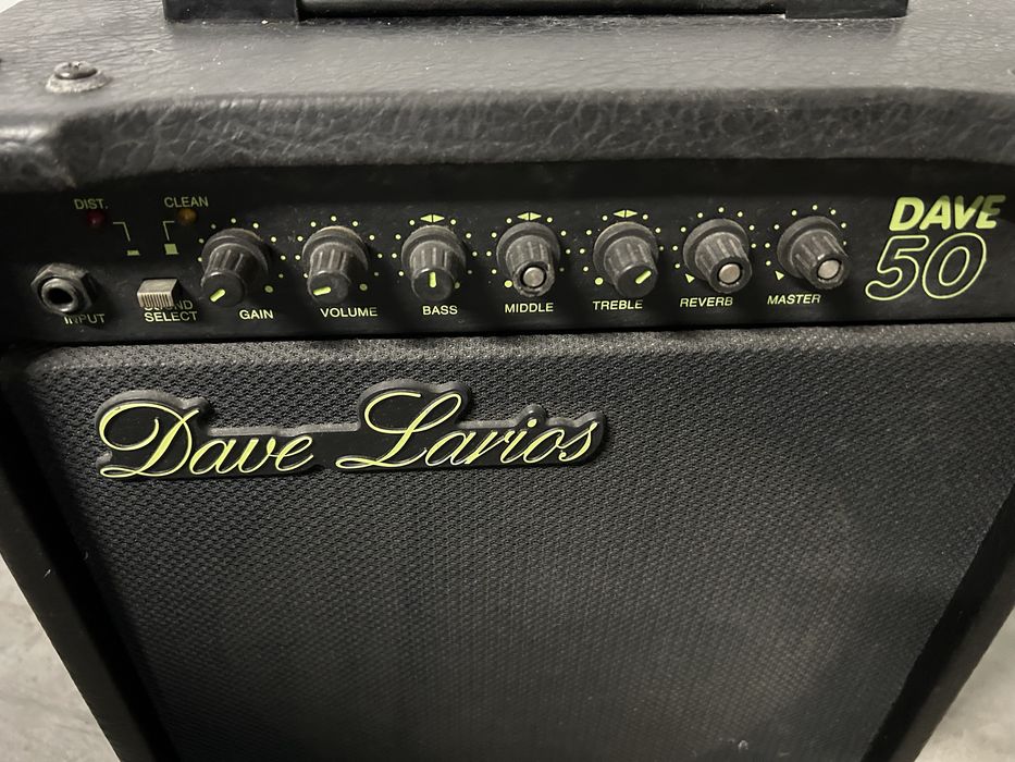 Продавам китарно кубе Dave Larios 50W
