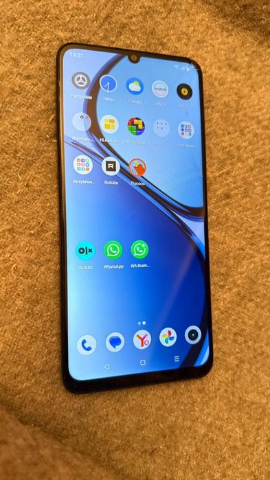 Продам телефон REAL ME NOTE 50