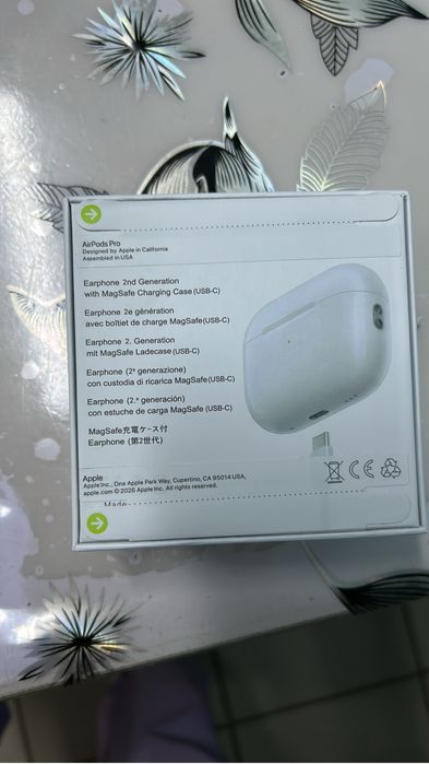 Продам наушники новые , запечатаны