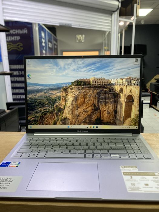 Ноутбук Asus Vivobook i5-13gen/RAM16/SSD512/Iris Xe Graphics
