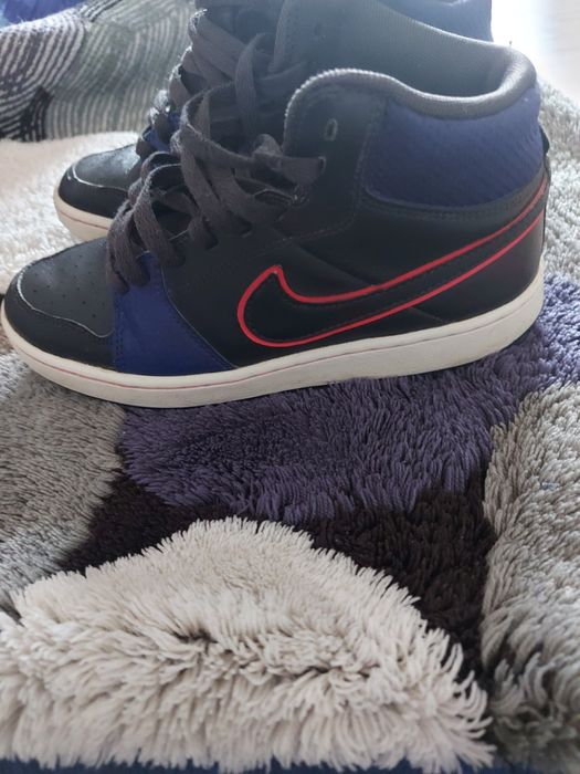 Sneakerși  piele naturala de vinzare masur 37