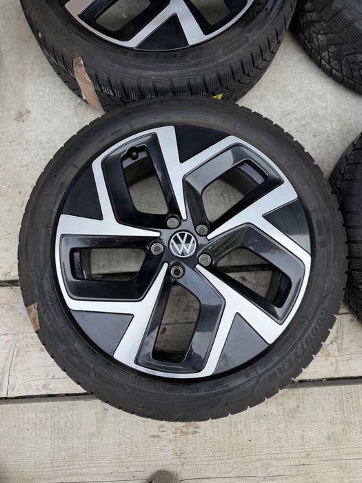 Roți originale VW ID.3 Wellington R19 215/50 R19 Goodyear iarnă Ca Noi