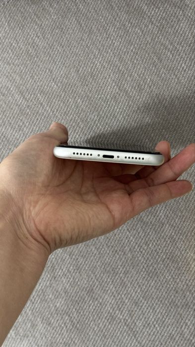 Продам iPhone 11 за 100.000тг