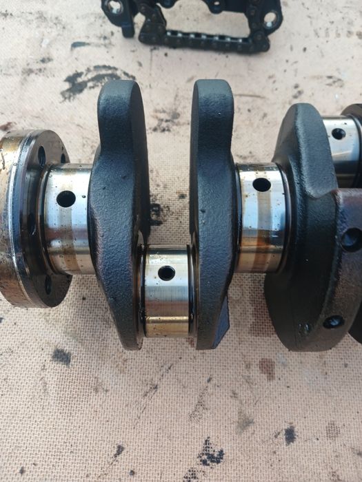 Каленвал Фольксваген Гольф2 объем 1,3