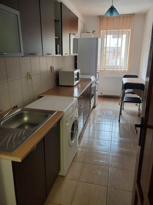 Apartament cu 1 camera, decomandat, zona Muzeul Apei