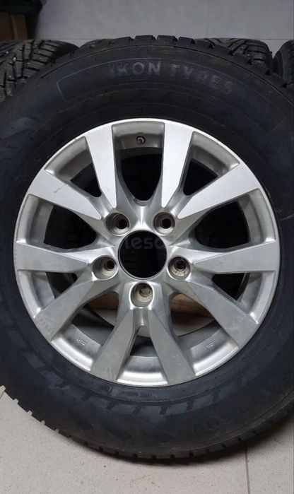 Колеса на Land Cruiser 200