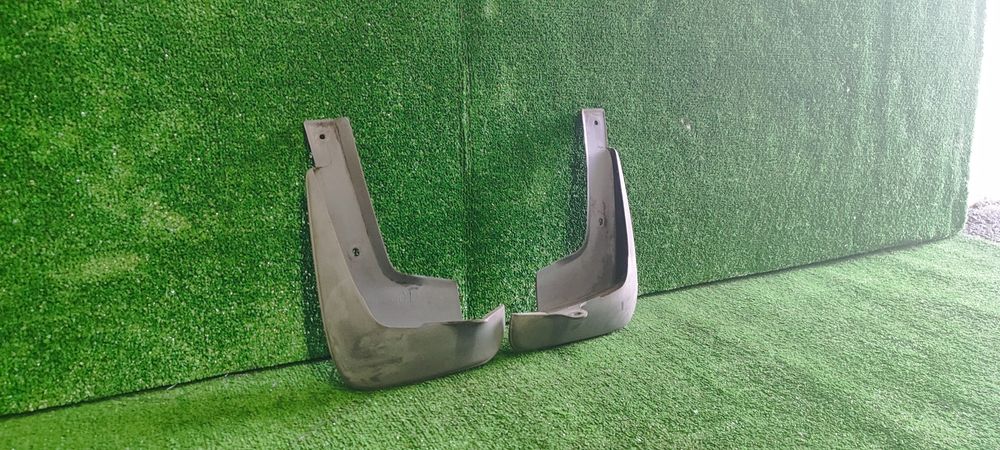 Брызговик от Toyota camry 30 35