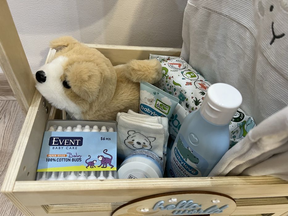 Подарък новородено бебе момче/момиче, изписване, кръщене, погача